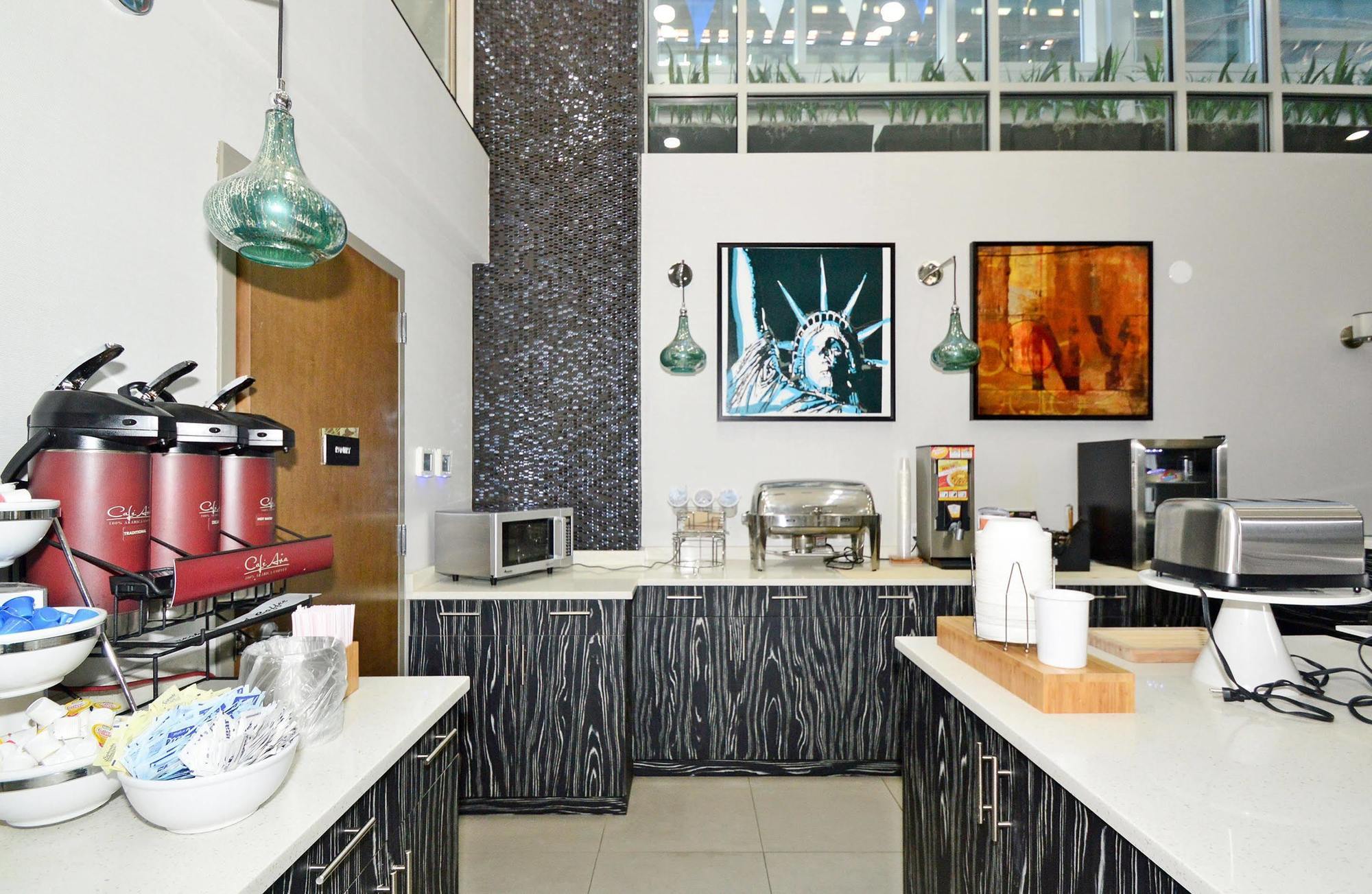 Best Western Plus Laguardia Airport Hotel New York Fasilitas foto